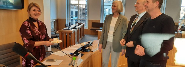 2025-04-03 Taart voor de Raad.jpg